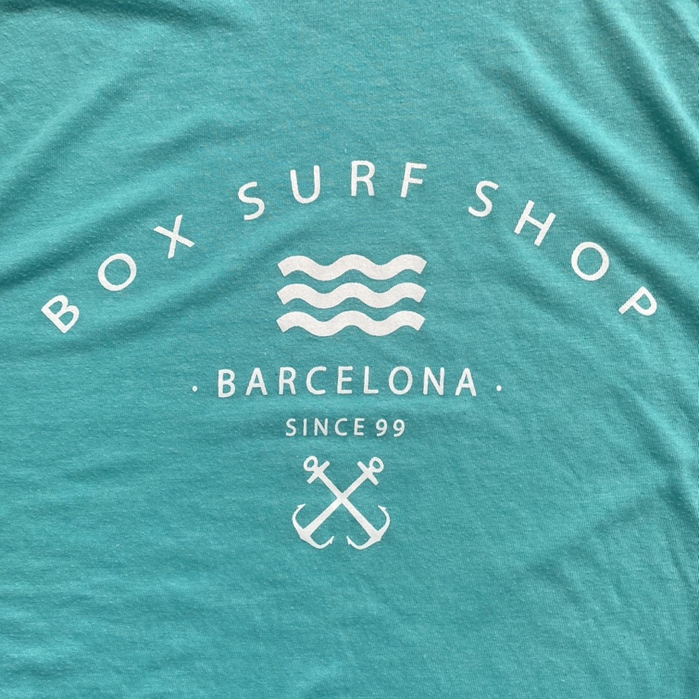 Barcelona Tee - Picture 2 of 4